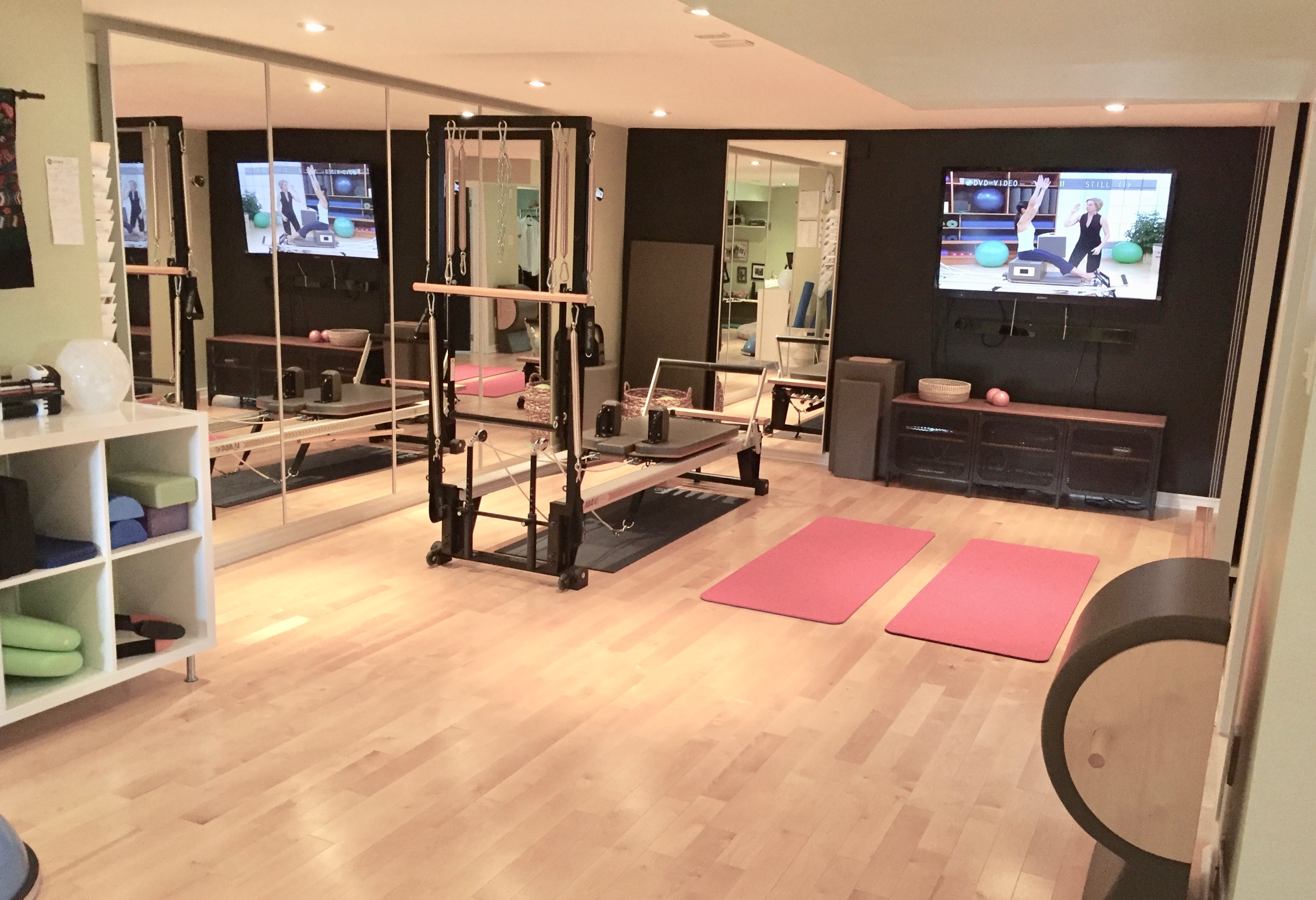Private Ottawa Pilates studio with room to improve on posture, flexibility, core strength, balance, fall prevention and so much more.